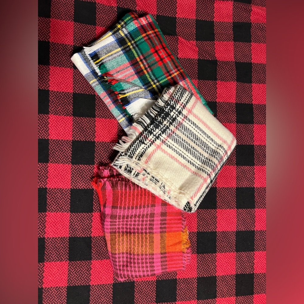 Plaid Patterned Blanket Scarves
